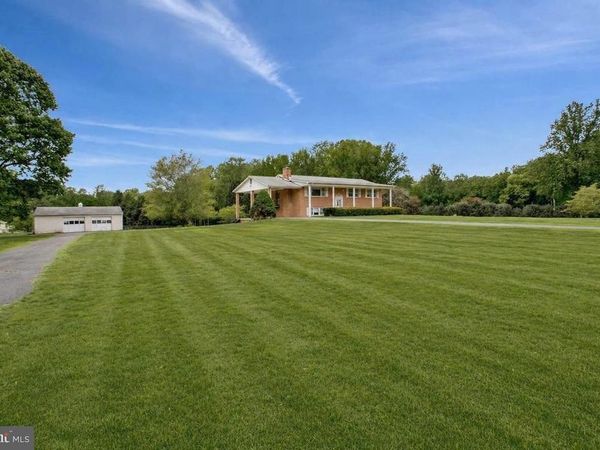 10700 WARD ROAD , DUNKIRK, MD 20754