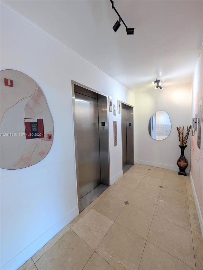 7133 Bay Dr , Unit PH-1, Miami Beach, FL 33141 Photo