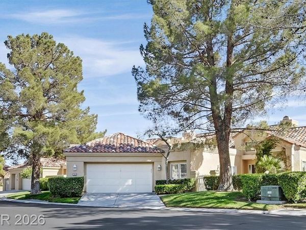 8161 Round Hills Circle, Las Vegas, NV 89113