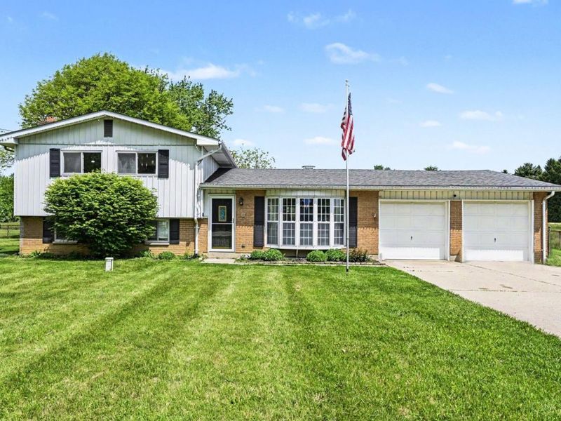 5884 Troy Road, Springfield, OH 45502 Photo 2