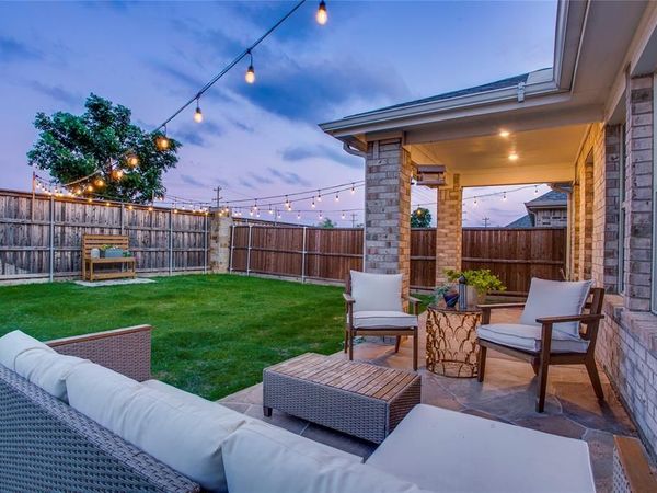 3012 Prairie Trail Avenue, Aubrey, TX 76227