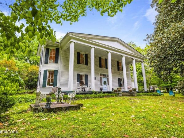 104 Morgan St, Oliver Springs, TN 37840