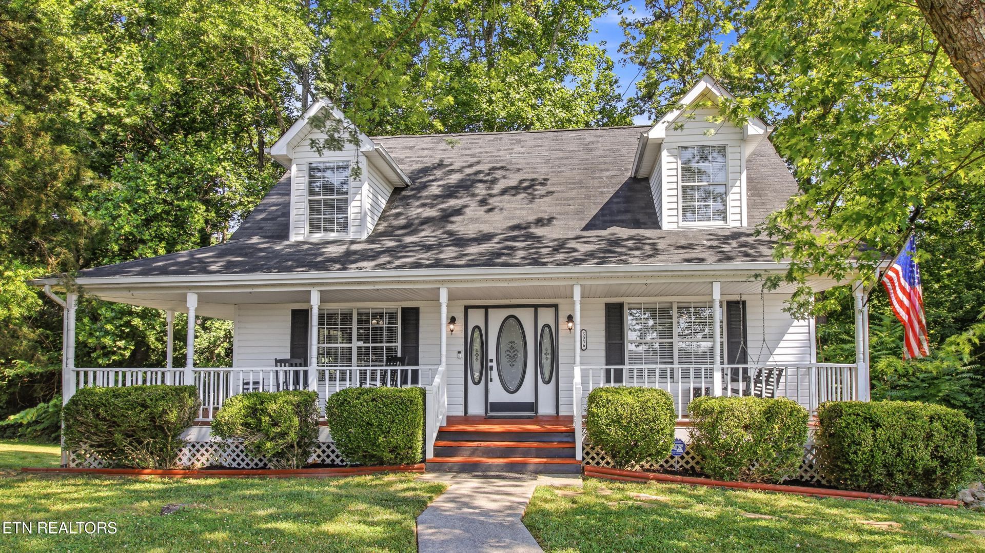 5936 Montina Rd, Knoxville, TN 37912 Main Photo