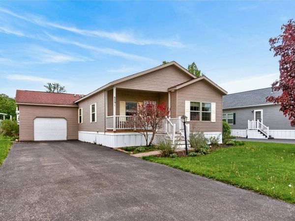 6291 Lambert Street, Unit 668, Victor, NY 14564