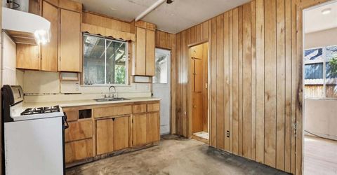 10883 Pine Hill Dr, Grass Valley, CA 95945 Photo