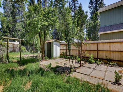 10883 Pine Hill Dr, Grass Valley, CA 95945 Photo