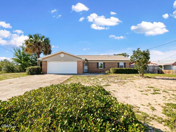 1525 Donna Avenue, Panama City, FL 32404