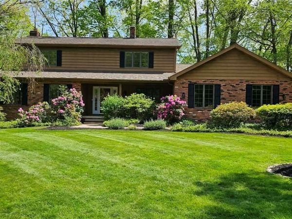 35970 Timber Ridge Lane, Willoughby, OH 44094