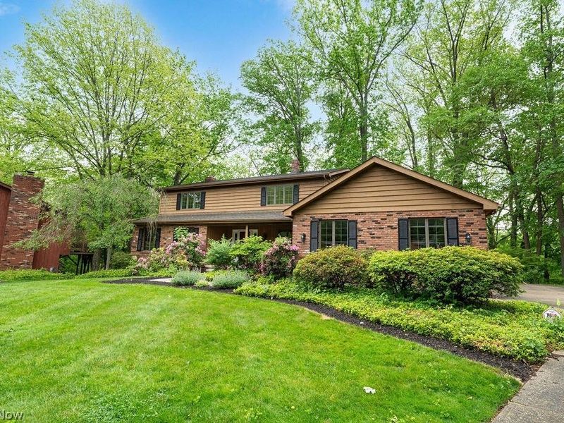 35970 Timber Ridge Lane, Willoughby, OH 44094 Photo 2
