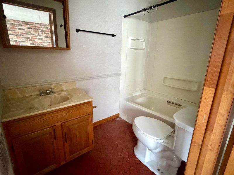 1315 S Walnut Street , Bucyrus, OH 44820 Photo 14