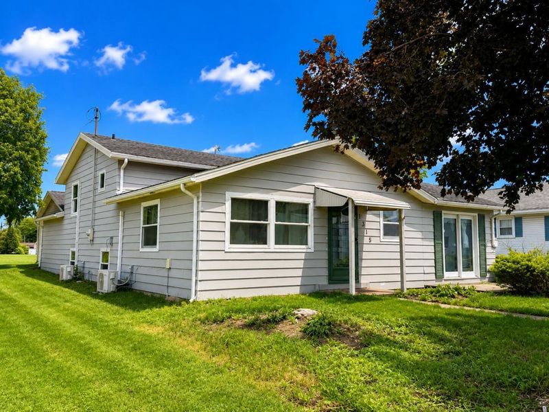 1315 S Walnut Street , Bucyrus, OH 44820 Photo 3