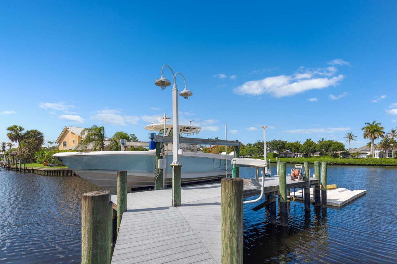 8709 SE Compass Island Way, Jupiter, FL 33458 Photo