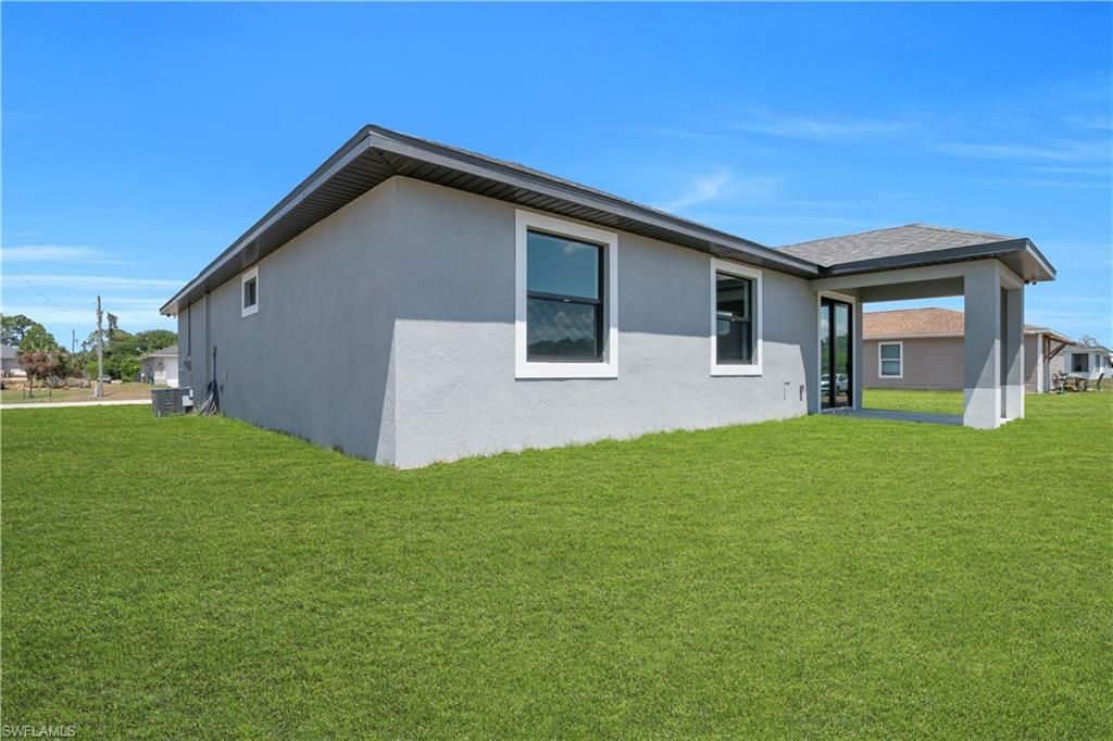 8045 Buttercup Cir , Labelle, FL 33935 Photo