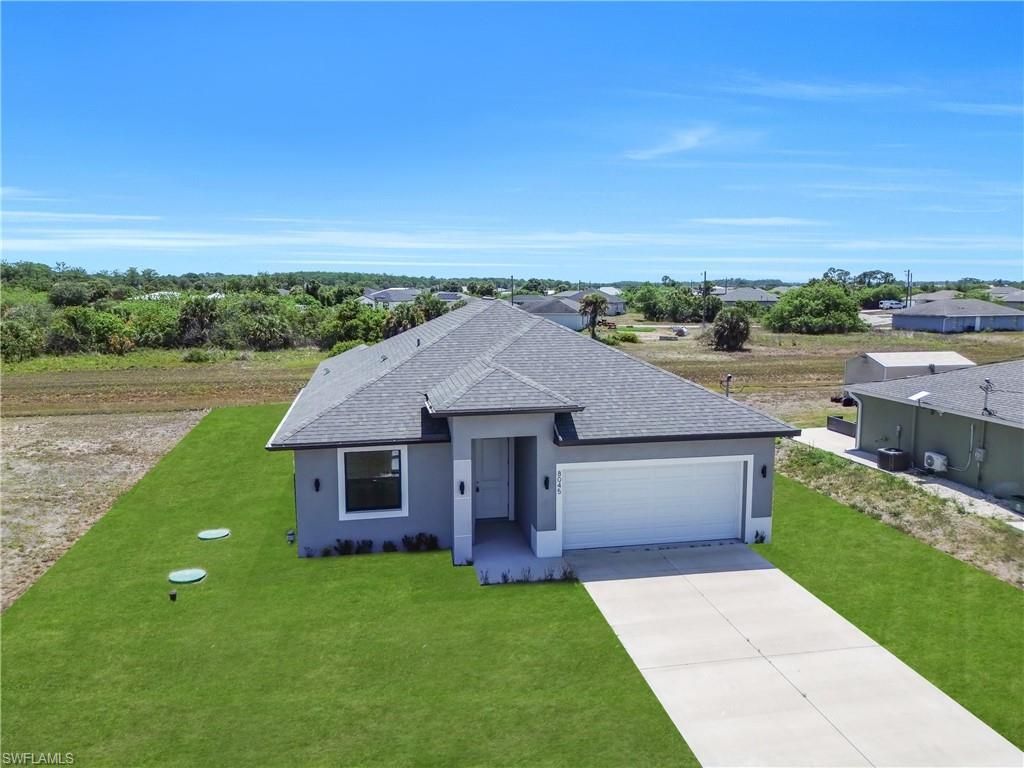 8045 Buttercup Cir , Labelle, FL 33935 Photo