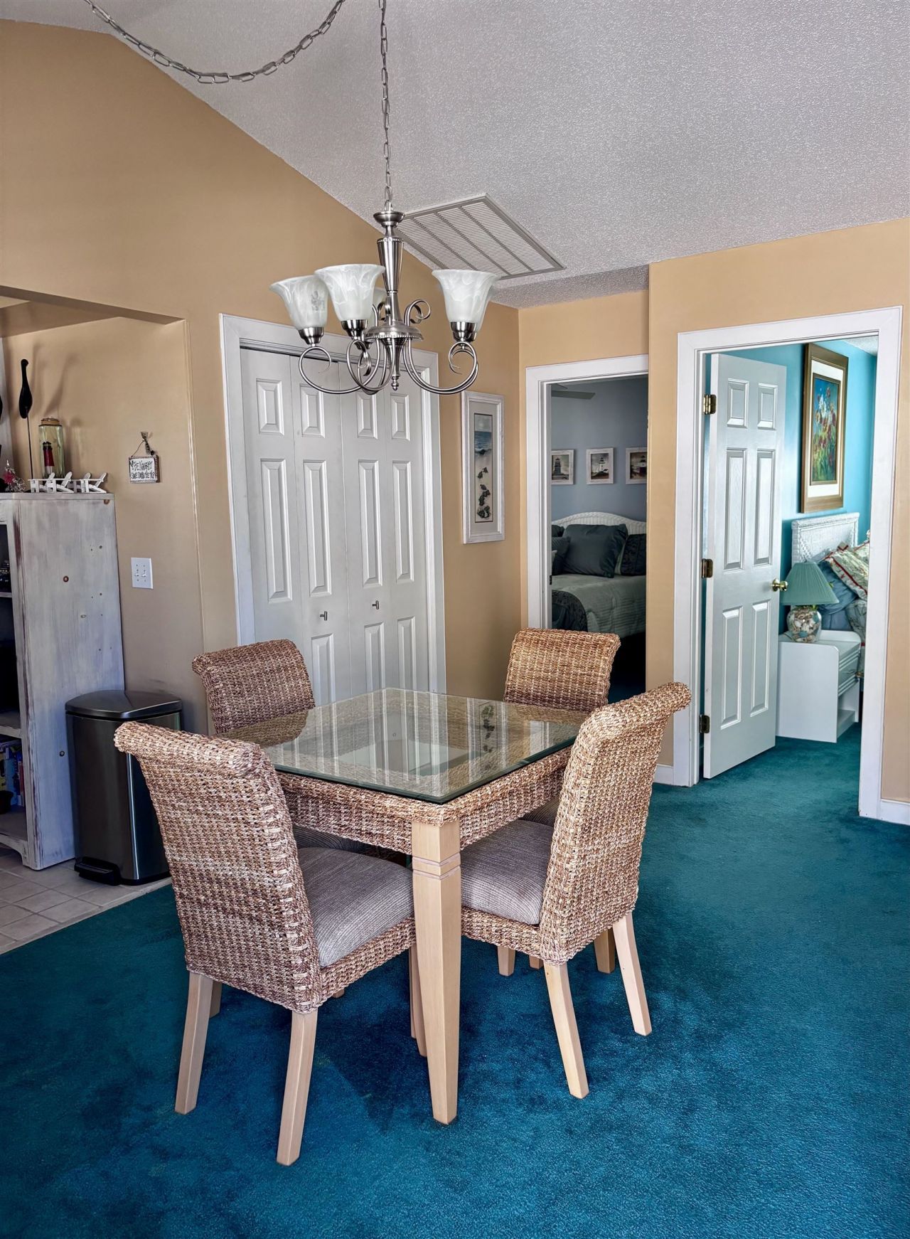 9657 Windchime Dr.  Photo 8