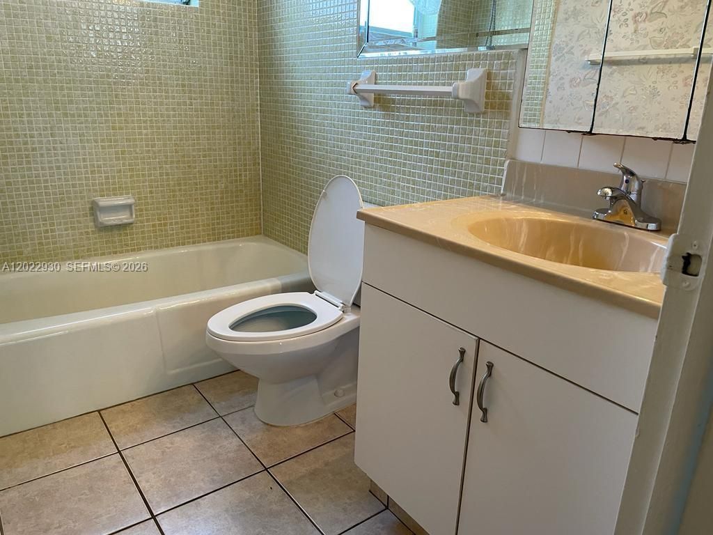 1420 Atlantic Shores Blvd , Unit 236, Hallandale Beach, FL 33009 Photo