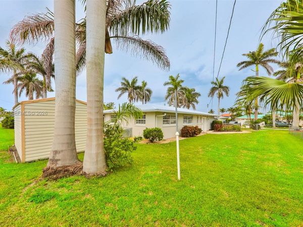 450 bayshore dr , Cape Coral, FL 33904