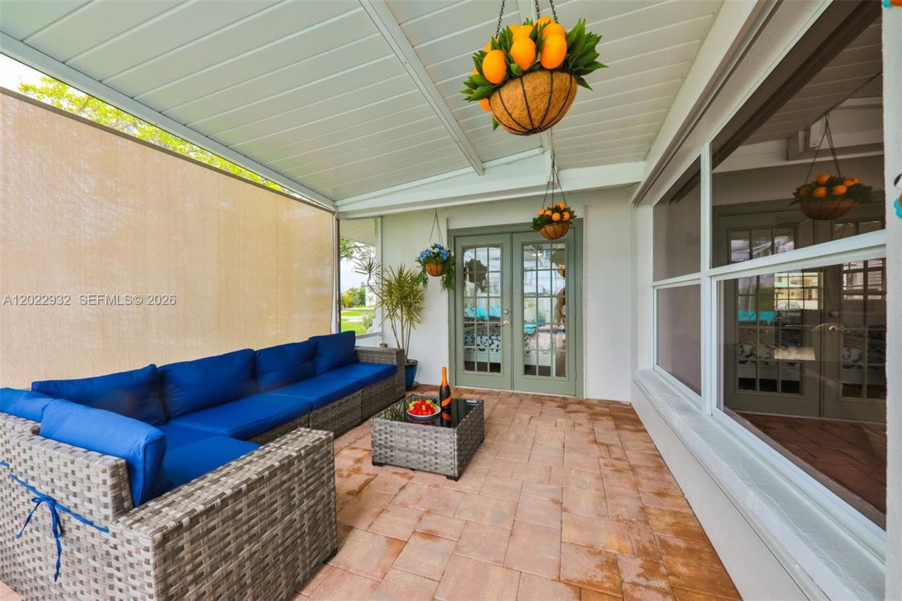 450 Bayshore Dr , Cape Coral, FL 33904 Photo