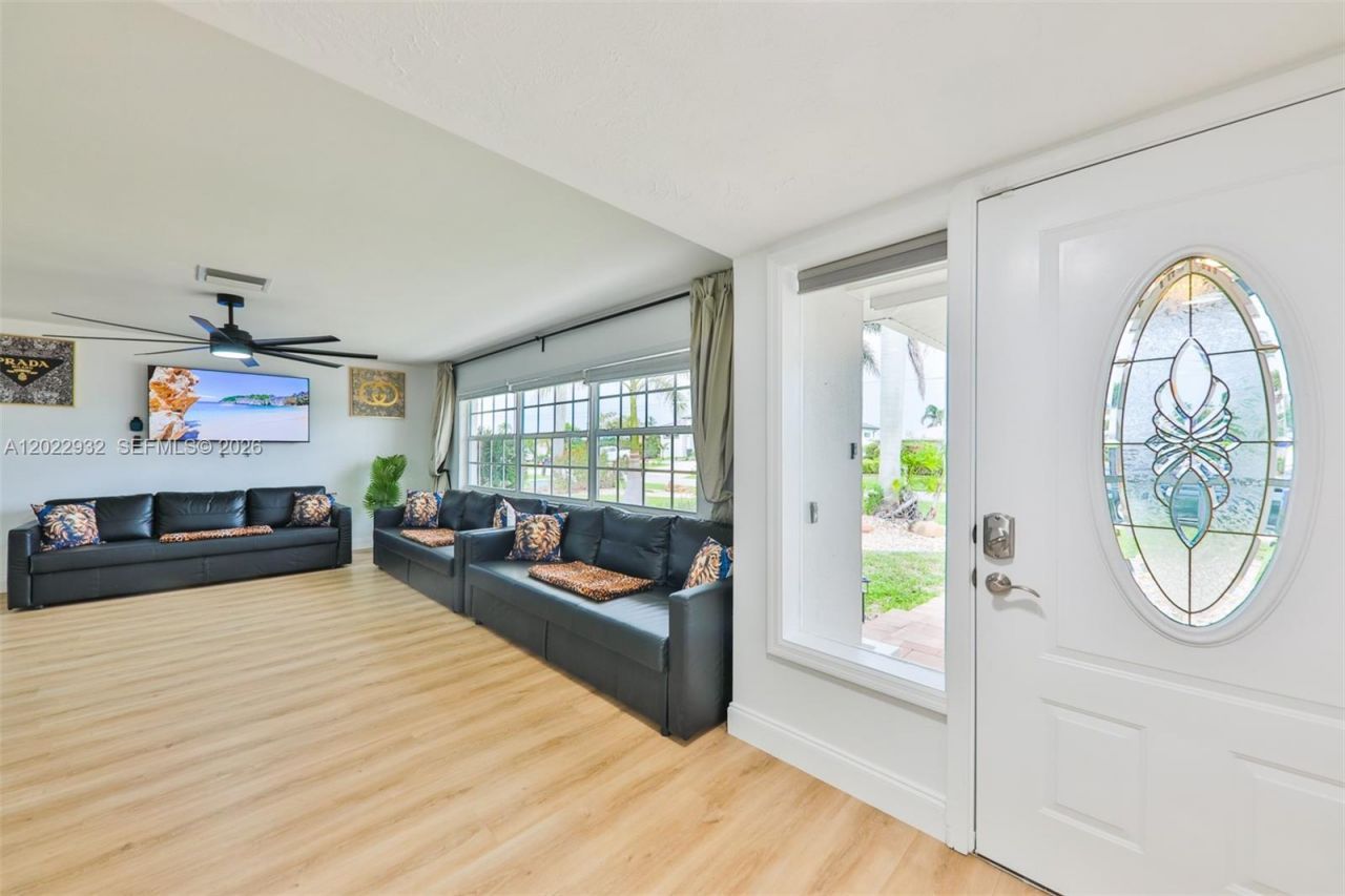 450 Bayshore Dr , Cape Coral, FL 33904 Photo