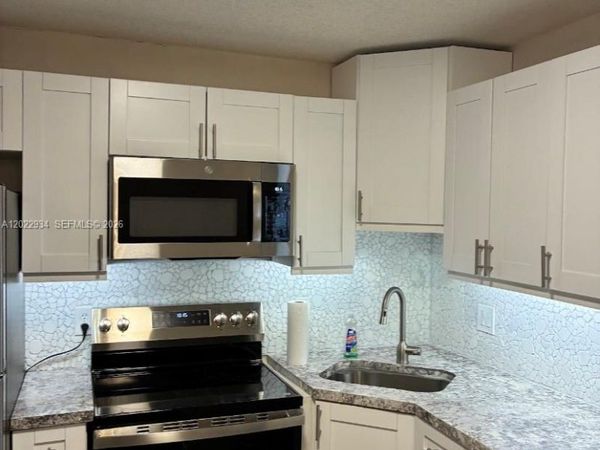117 NE 5TH ST NE, Unit 113, Winter Haven, FL 33881