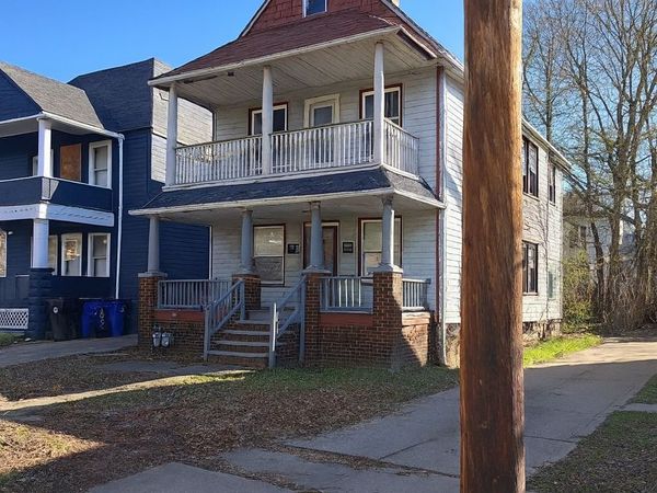 677 E 92nd Street , Cleveland, OH 44108
