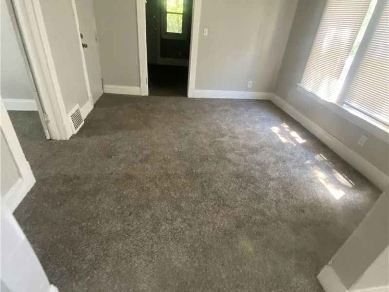 677 E 92nd Street, Cleveland, OH 44108 Photo 9