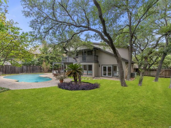 415 Woodway Forest Dr, San Antonio, TX 78216