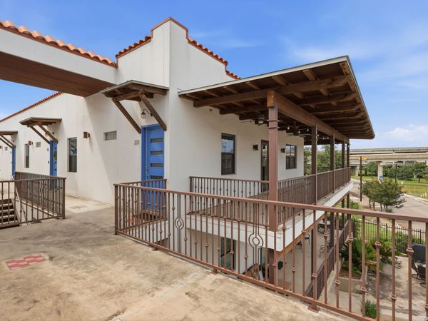1542 N ALAMO ST, Unit 201, San Antonio, TX 78215