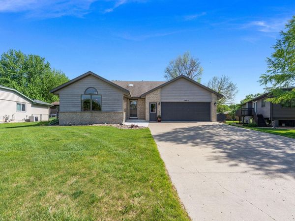 1955 Dorathea Boulevard, Worthington, MN 56187