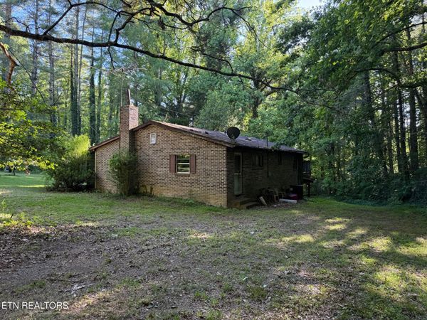 992 Chicken Hollow Rd, Newport, TN 37821