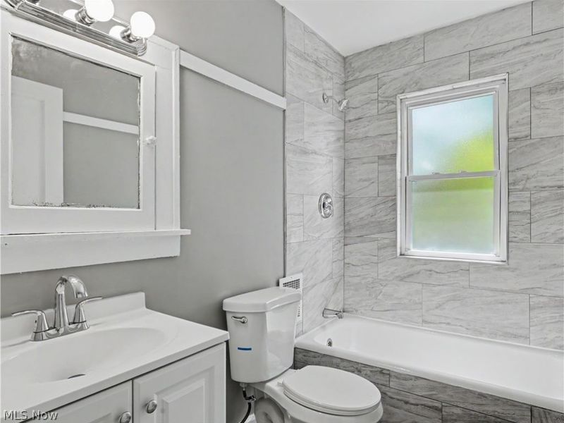 1367 Clearaire Road, Cleveland, OH 44110 Photo 23