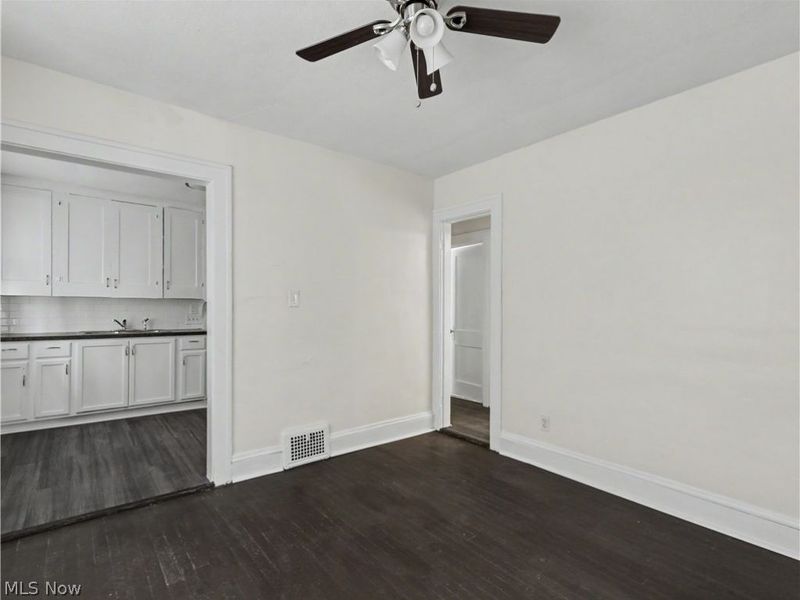 1367 Clearaire Road, Cleveland, OH 44110 Photo 9