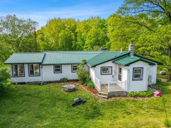 1674 W 104th Street, Grant, MI 49327