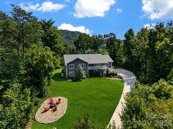 152 Skyview Circle, Asheville, NC 28804
