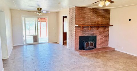 1946 16th St, Olivehurst, CA 95961 Photo