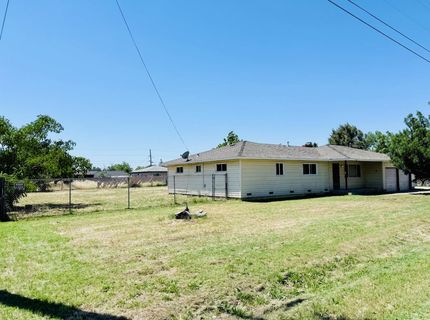1946 16th St, Olivehurst, CA 95961 Photo