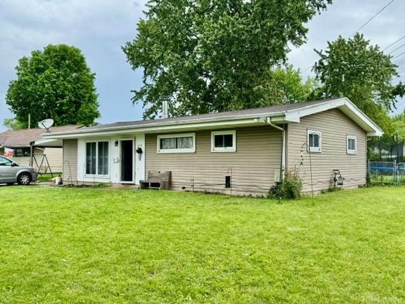 2214 Wrenwood Road, Springfield, OH 45505 Photo 2