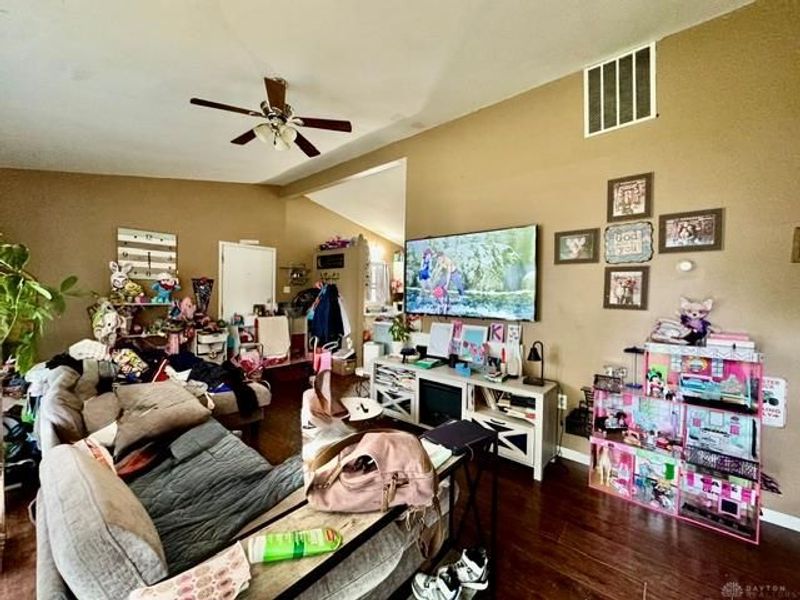 2214 Wrenwood Road, Springfield, OH 45505 Photo 4