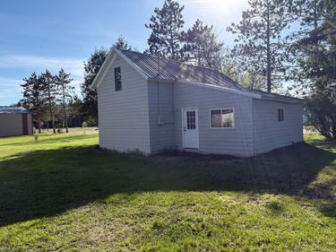 111 NW 1st Avenue, Verndale, MN 56481