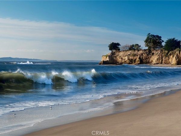 1102 Del Mar Avenue, Santa Barbara, CA 93109