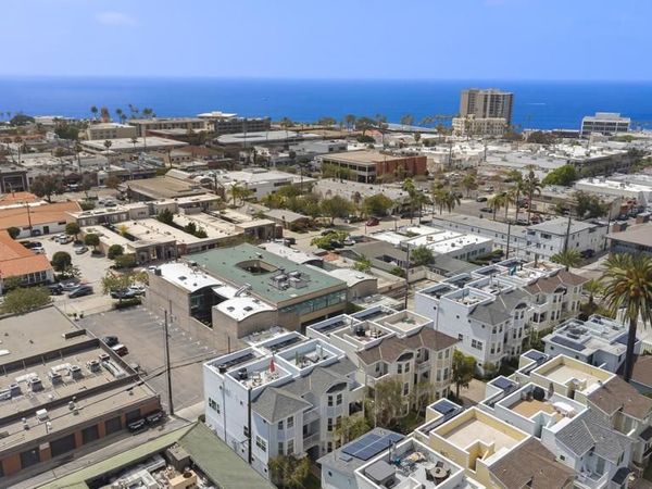 7718 Ivanhoe, La Jolla, CA 92037