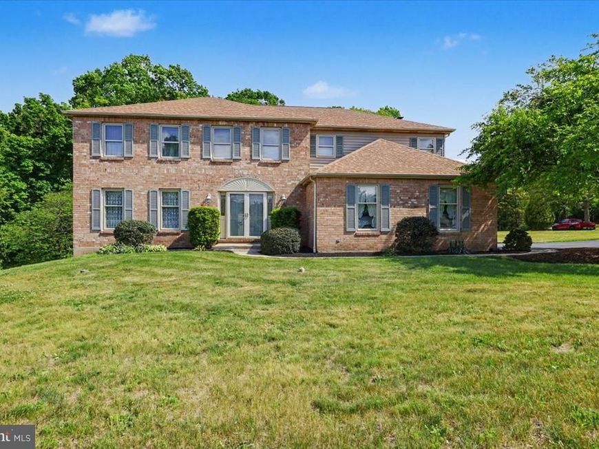 10 Hawk Court , Gilbertsville, PA 19525 Main Photo