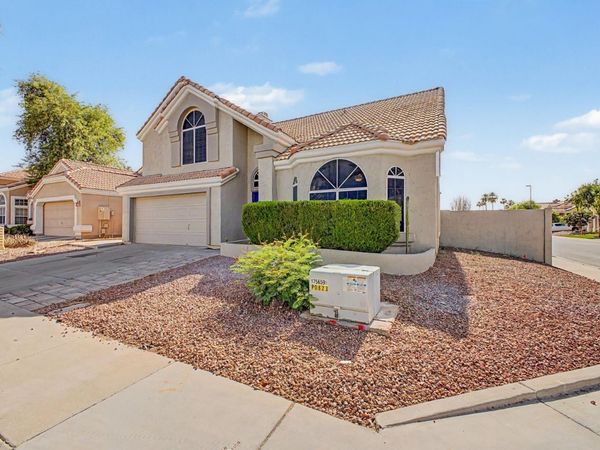 1006 S Tiago Drive, Gilbert, AZ 85233