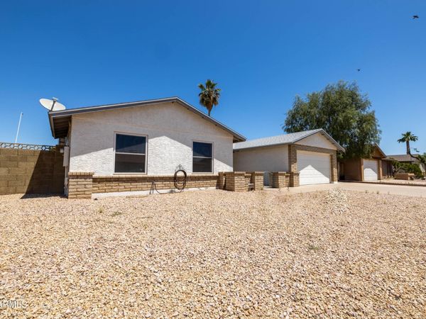 2418 W BROOKS Street, Chandler, AZ 85224