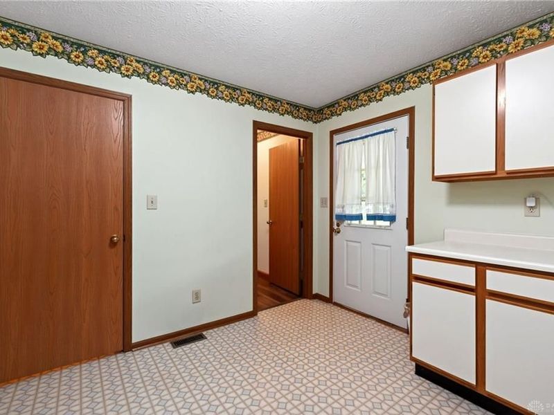 6668 Oakwood Lane, Huber Heights, OH 45424 Photo 37