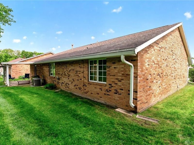 6668 Oakwood Lane, Huber Heights, OH 45424 Photo 42