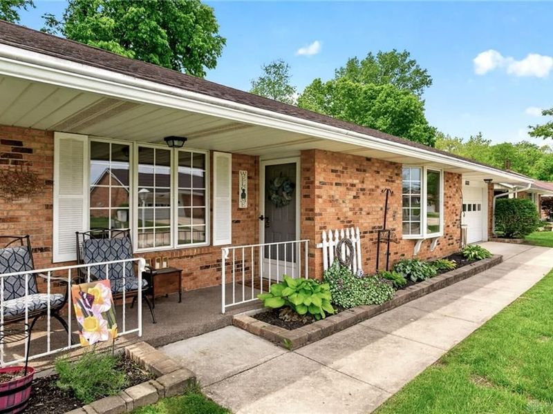 6668 Oakwood Lane, Huber Heights, OH 45424 Photo 5