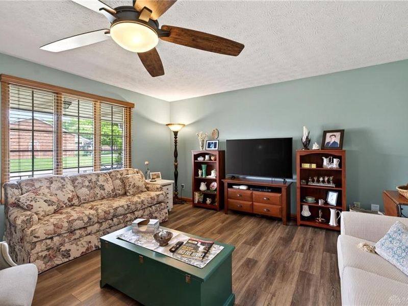 6668 Oakwood Lane, Huber Heights, OH 45424 Photo 9