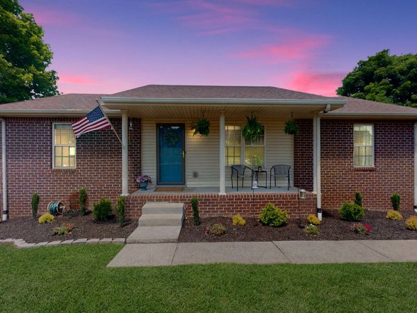1079 Heatherwood Rd, Pleasant View, TN 37146
