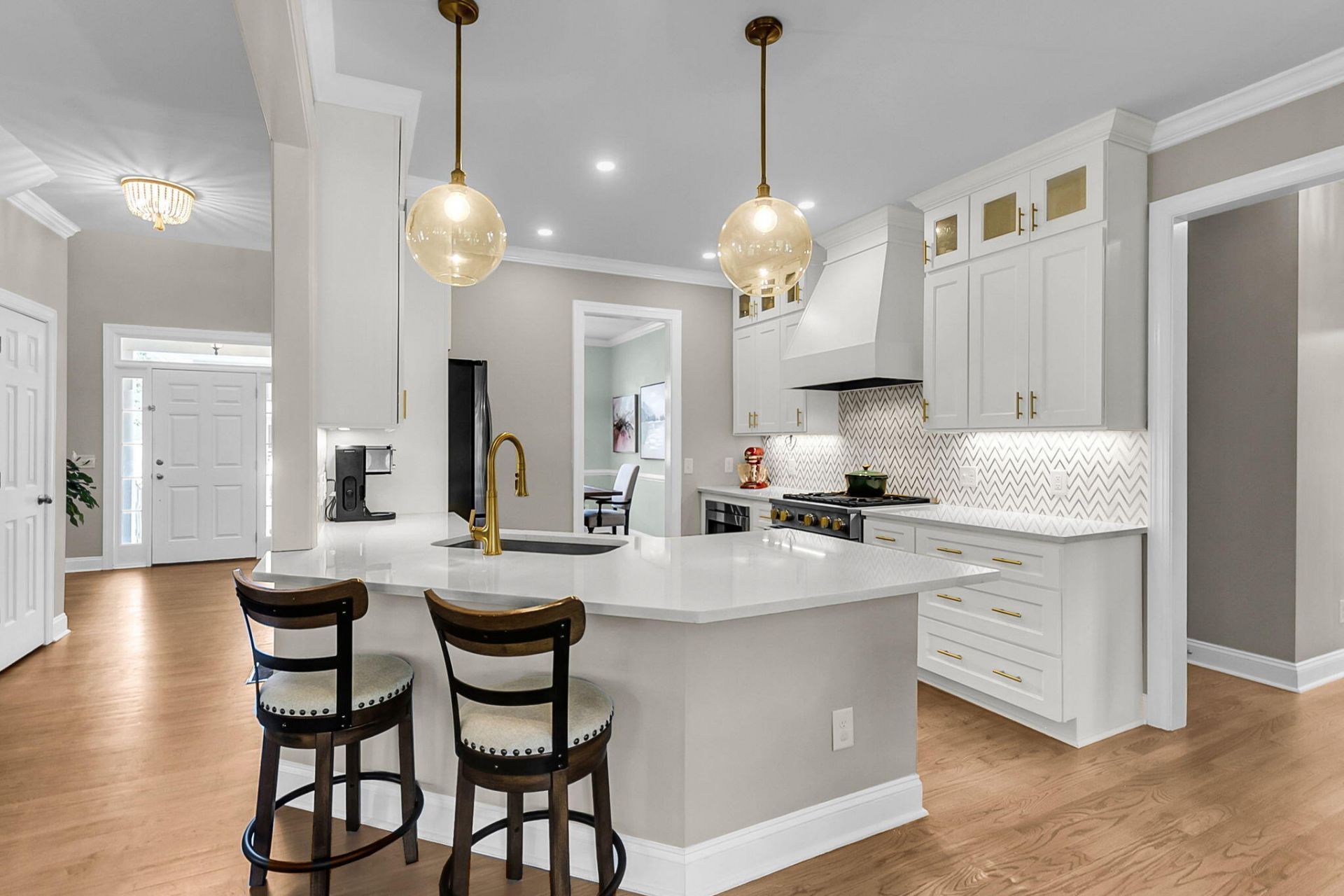 2372 Bergeron Way Photo 8